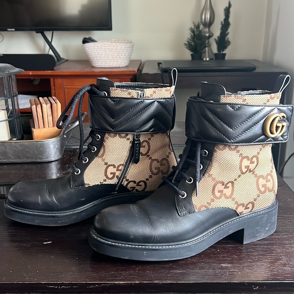 Gucci Ankle Boot with Double G